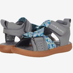 NWT Livie and Luca Ziggy Size 7